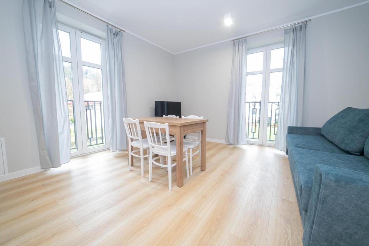 Apartment Vacationclub - Zdrojowa 7 3 *